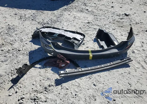 2015 Toyota Rav4 Le z USA, uszkodzony, nr VIN 2T3ZFREV6FW222965